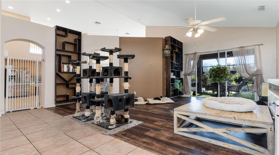DAVENPORT, Florida 33897, 5 Bedrooms Bedrooms, ,3 BathroomsBathrooms,Residential,For Sale,PRESTWICK,0,MFRO6270051