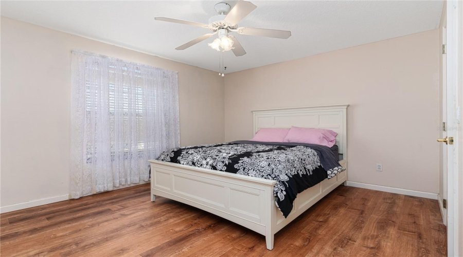 DAVENPORT, Florida 33897, 5 Bedrooms Bedrooms, ,3 BathroomsBathrooms,Residential,For Sale,PRESTWICK,0,MFRO6270051