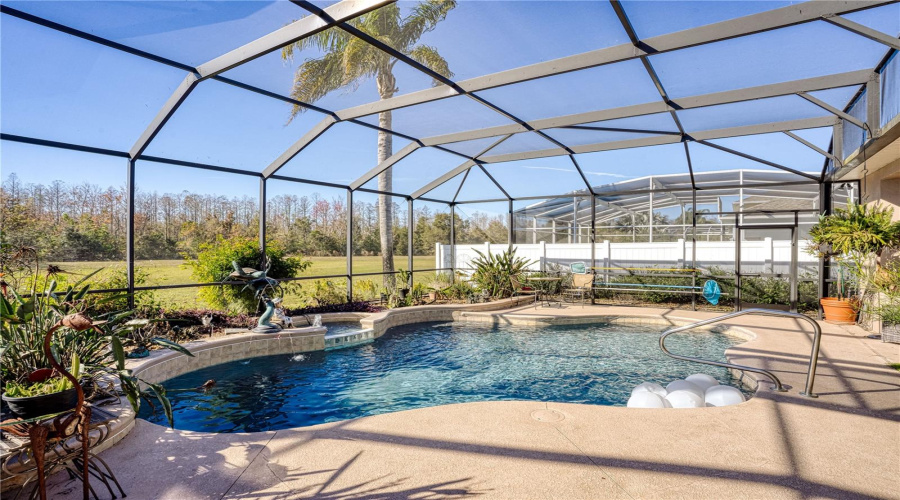 DAVENPORT, Florida 33897, 5 Bedrooms Bedrooms, ,3 BathroomsBathrooms,Residential,For Sale,PRESTWICK,0,MFRO6270051