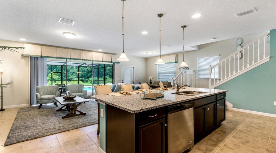 KISSIMMEE, Florida 34747, 5 Bedrooms Bedrooms, ,4 BathroomsBathrooms,Residential,For Sale,GENEVE,0,MFRO6295445