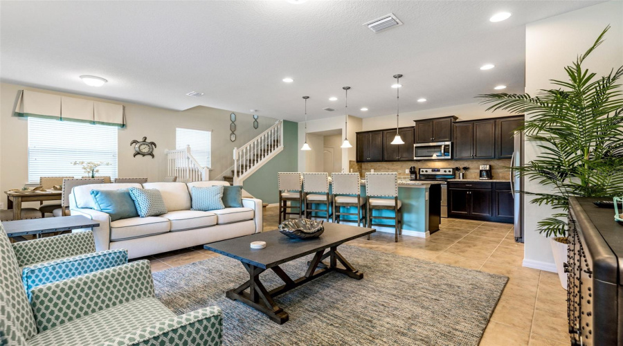 KISSIMMEE, Florida 34747, 5 Bedrooms Bedrooms, ,4 BathroomsBathrooms,Residential,For Sale,GENEVE,0,MFRO6295445