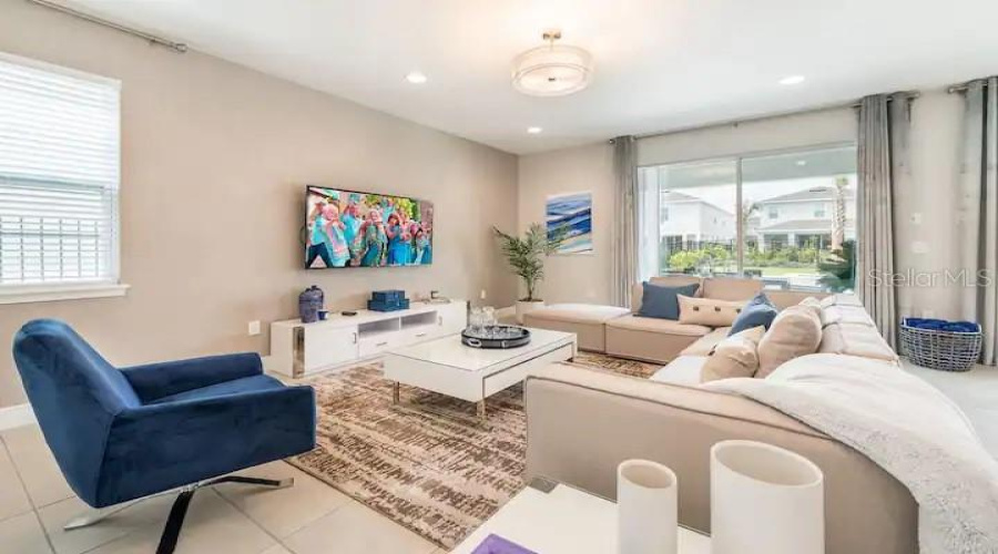 KISSIMMEE, Florida 34747, 6 Bedrooms Bedrooms, ,6 BathroomsBathrooms,Residential,For Sale,BURMA,0,MFRO6217731