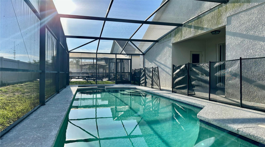 DAVENPORT, Florida 33837, 5 Bedrooms Bedrooms, ,4 BathroomsBathrooms,Residential,For Sale,SUNSET VIEW,0,MFRG5101213