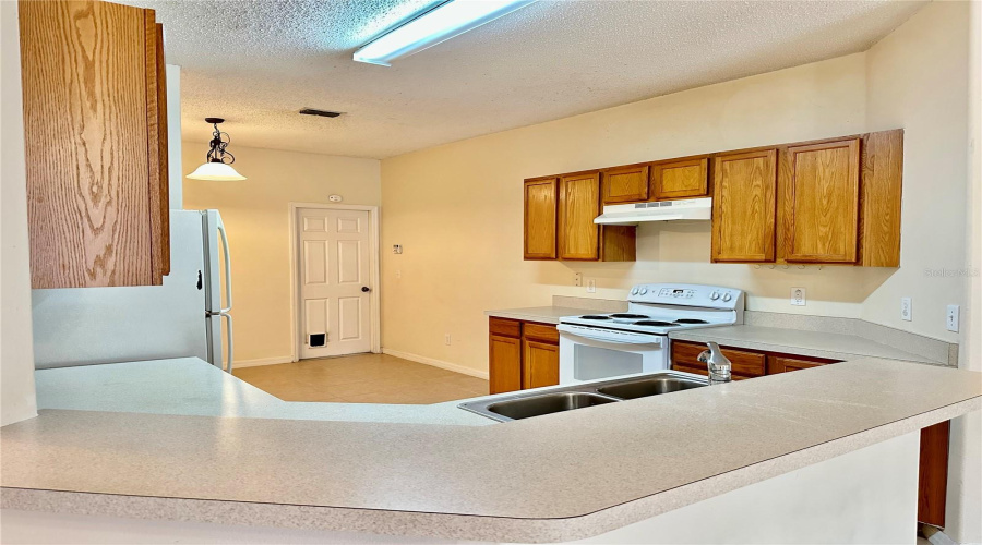 DAVENPORT, Florida 33837, 5 Bedrooms Bedrooms, ,4 BathroomsBathrooms,Residential,For Sale,SUNSET VIEW,0,MFRG5101213