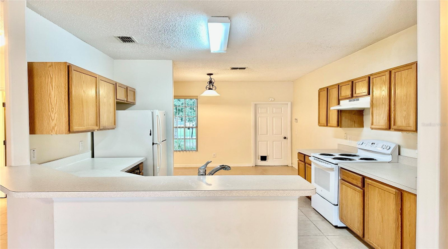 DAVENPORT, Florida 33837, 5 Bedrooms Bedrooms, ,4 BathroomsBathrooms,Residential,For Sale,SUNSET VIEW,0,MFRG5101213