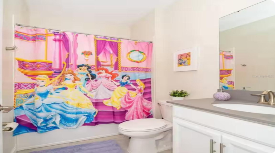 KISSIMMEE, Florida 34746, 5 Bedrooms Bedrooms, ,5 BathroomsBathrooms,Residential,For Sale,BOOKMARK,0,MFRS5133138