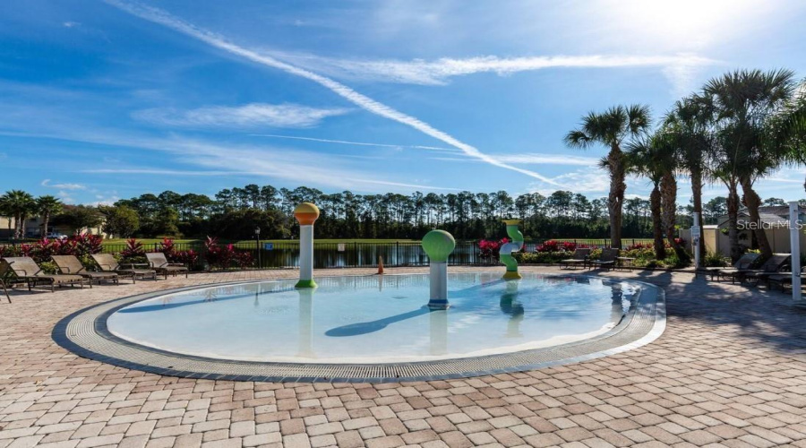 KISSIMMEE, Florida 34747, 4 Bedrooms Bedrooms, ,3 BathroomsBathrooms,Residential,For Sale,CALIFORNIA PALM,0,MFRS5121215