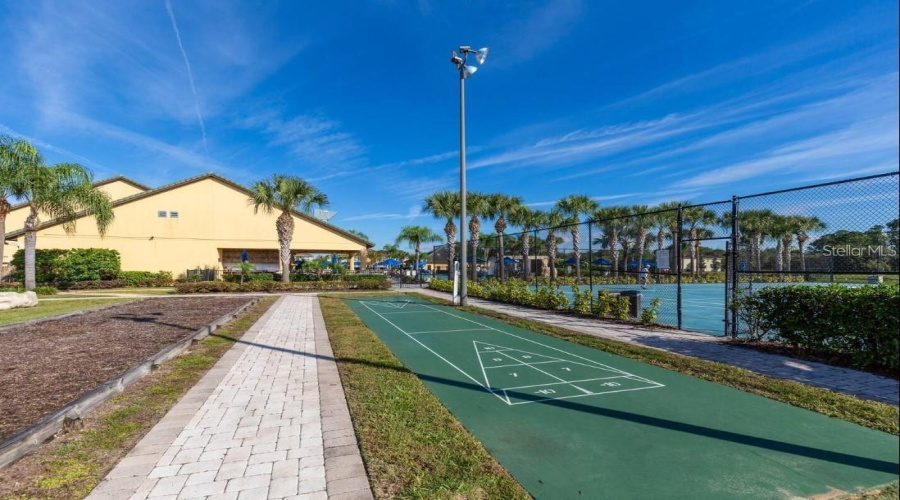 KISSIMMEE, Florida 34747, 4 Bedrooms Bedrooms, ,3 BathroomsBathrooms,Residential,For Sale,CALIFORNIA PALM,0,MFRS5121215