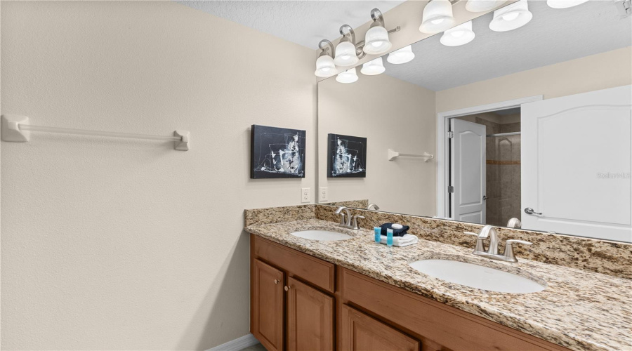 KISSIMMEE, Florida 34747, 4 Bedrooms Bedrooms, ,3 BathroomsBathrooms,Residential,For Sale,CALIFORNIA PALM,0,MFRS5121215