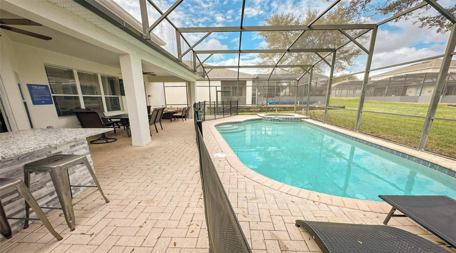 KISSIMMEE, Florida 34747, 6 Bedrooms Bedrooms, ,4 BathroomsBathrooms,Residential,For Sale,BASNETT CIR,0,MFRS5133281