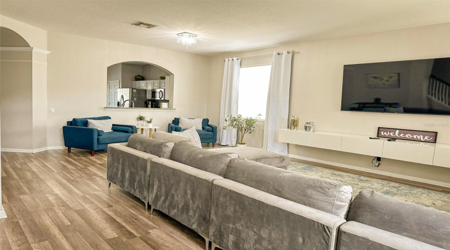 KISSIMMEE, Florida 34747, 6 Bedrooms Bedrooms, ,4 BathroomsBathrooms,Residential,For Sale,BASNETT CIR,0,MFRS5133281