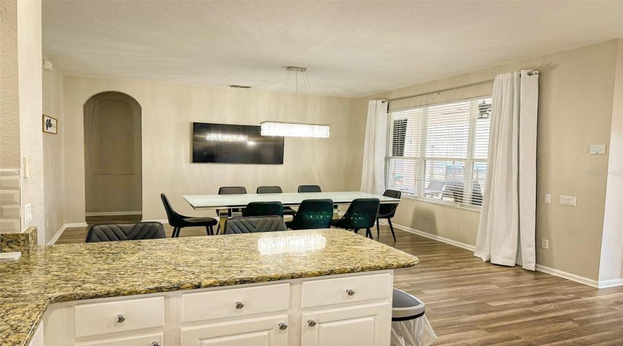 KISSIMMEE, Florida 34747, 6 Bedrooms Bedrooms, ,4 BathroomsBathrooms,Residential,For Sale,BASNETT CIR,0,MFRS5133281