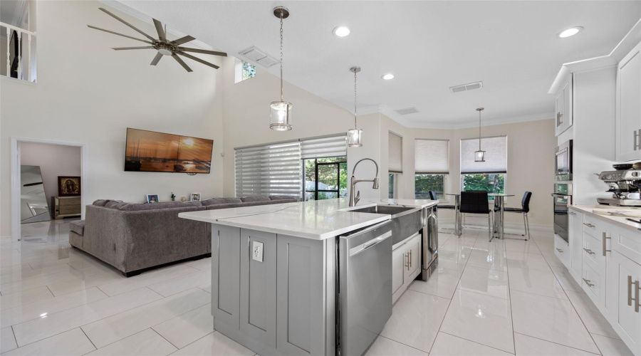 ORLANDO, Florida 32836, 5 Bedrooms Bedrooms, ,3 BathroomsBathrooms,Residential,For Sale,PECKY CYPRESS,0,MFRO6338017