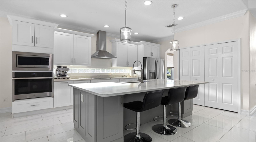 ORLANDO, Florida 32836, 5 Bedrooms Bedrooms, ,3 BathroomsBathrooms,Residential,For Sale,PECKY CYPRESS,0,MFRO6338017