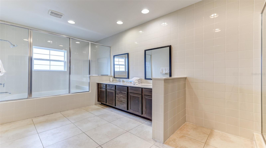 KISSIMMEE, Florida 34746, 3 Bedrooms Bedrooms, ,3 BathroomsBathrooms,Residential,For Sale,CORVETTE,0,MFRO6338477