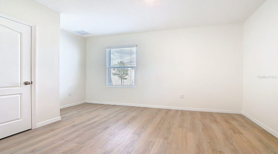 DAVENPORT, Florida 33837, 5 Bedrooms Bedrooms, ,3 BathroomsBathrooms,Residential,For Sale,POST OAK,0,MFRTB8420655