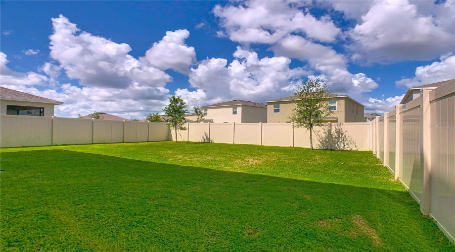 DAVENPORT, Florida 33837, 5 Bedrooms Bedrooms, ,3 BathroomsBathrooms,Residential,For Sale,POST OAK,0,MFRTB8420655
