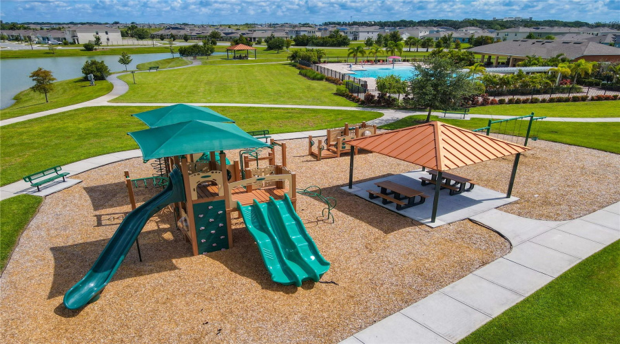 DAVENPORT, Florida 33837, 5 Bedrooms Bedrooms, ,3 BathroomsBathrooms,Residential,For Sale,POST OAK,0,MFRTB8420655