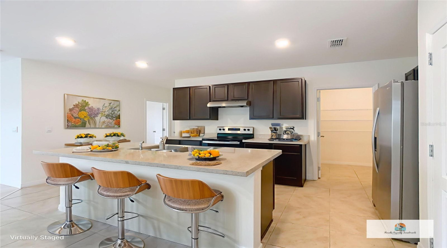 DAVENPORT, Florida 33837, 5 Bedrooms Bedrooms, ,3 BathroomsBathrooms,Residential,For Sale,POST OAK,0,MFRTB8420655