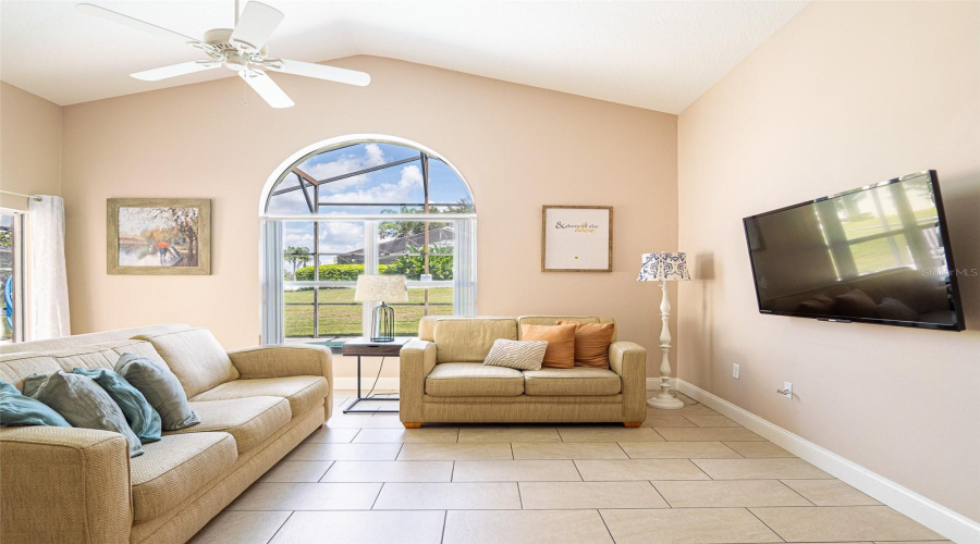 DAVENPORT, Florida 33897, 3 Bedrooms Bedrooms, ,2 BathroomsBathrooms,Residential,For Sale,LANCASTER,0,MFRO6338483