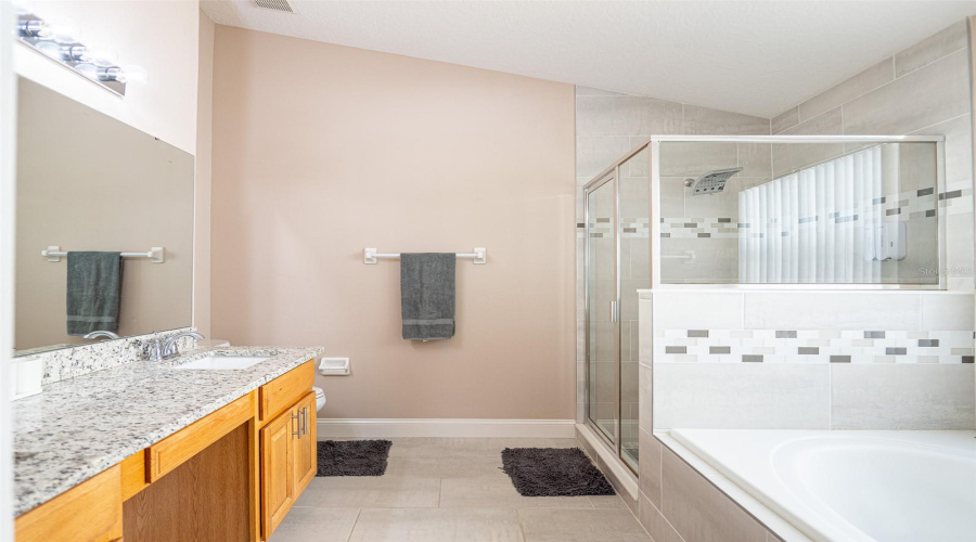 DAVENPORT, Florida 33897, 3 Bedrooms Bedrooms, ,2 BathroomsBathrooms,Residential,For Sale,LANCASTER,0,MFRO6338483