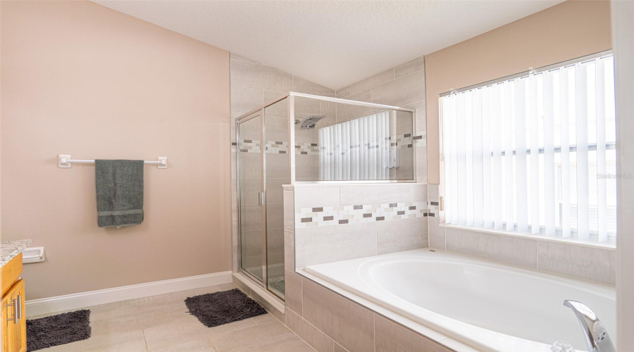 DAVENPORT, Florida 33897, 3 Bedrooms Bedrooms, ,2 BathroomsBathrooms,Residential,For Sale,LANCASTER,0,MFRO6338483