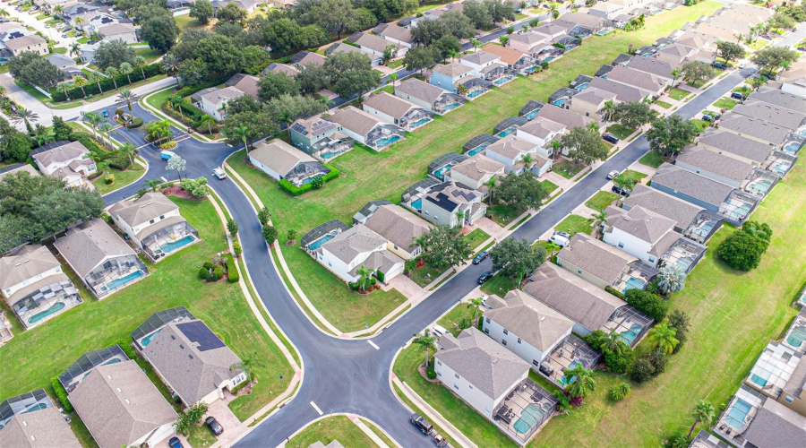 DAVENPORT, Florida 33897, 3 Bedrooms Bedrooms, ,2 BathroomsBathrooms,Residential,For Sale,LANCASTER,0,MFRO6338483