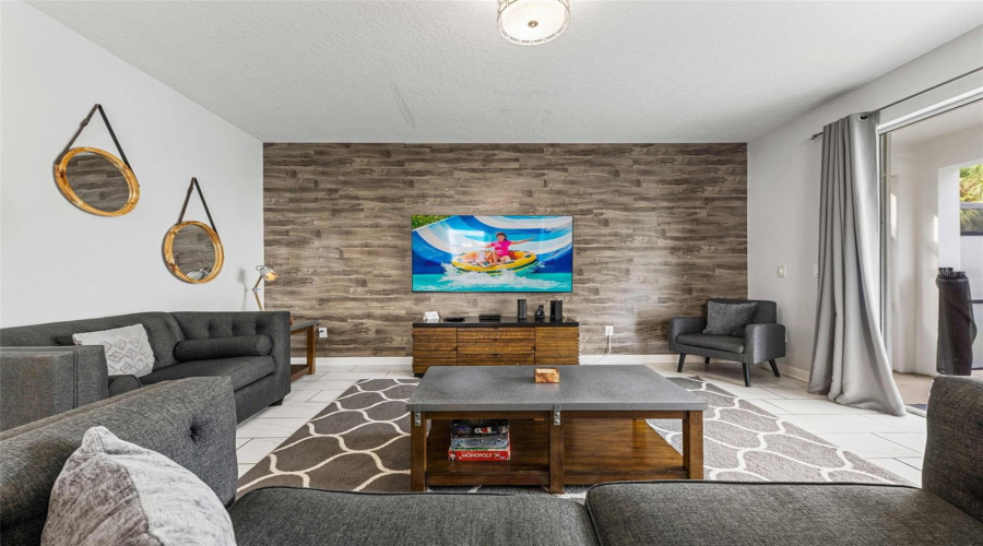 KISSIMMEE, Florida 34746, 6 Bedrooms Bedrooms, ,5 BathroomsBathrooms,Residential,For Sale,SLEEPY HOLLOW,0,MFRO6336863