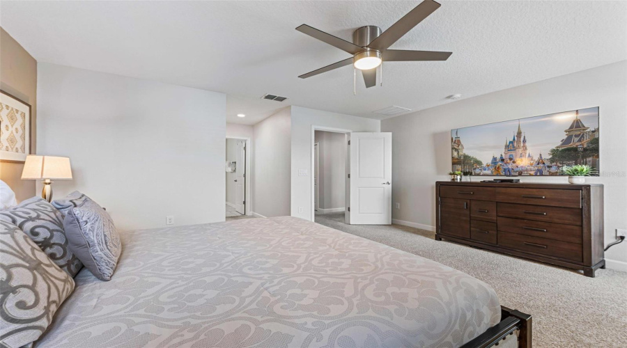 KISSIMMEE, Florida 34746, 6 Bedrooms Bedrooms, ,5 BathroomsBathrooms,Residential,For Sale,SLEEPY HOLLOW,0,MFRO6336863