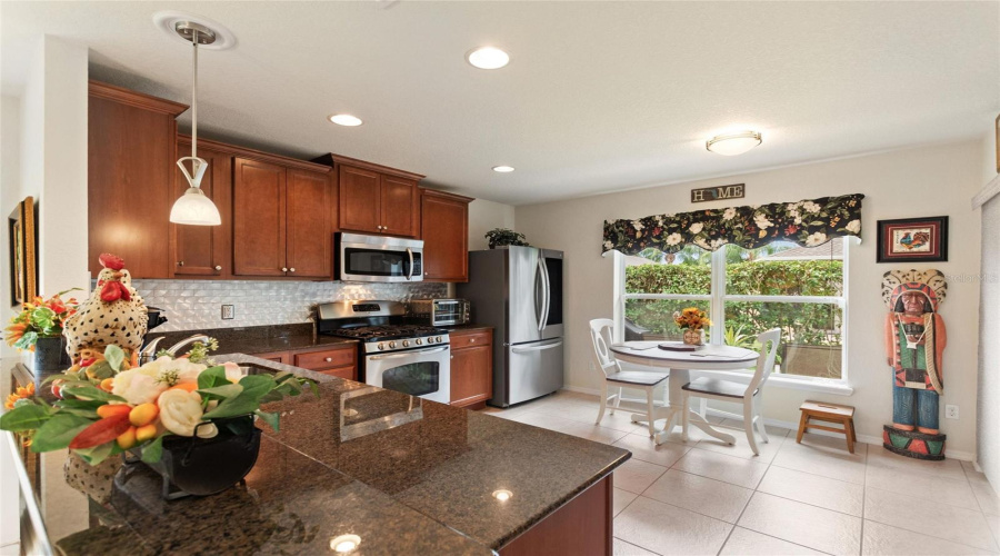 Eat-in kitchen with Granite