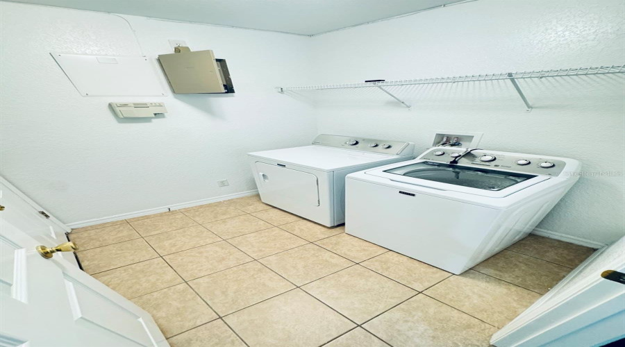 KISSIMMEE, Florida 34747, 4 Bedrooms Bedrooms, ,3 BathroomsBathrooms,Residential,For Sale,ROCCELLA,0,MFRO6338252