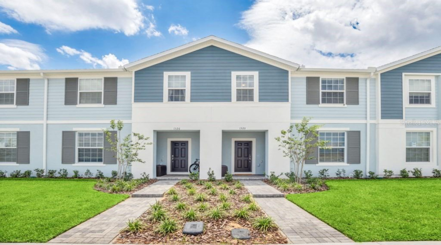 DAVENPORT, Florida 33897, 5 Bedrooms Bedrooms, ,4 BathroomsBathrooms,Residential,For Sale,LAVA TREE DR,0,MFRO6338426