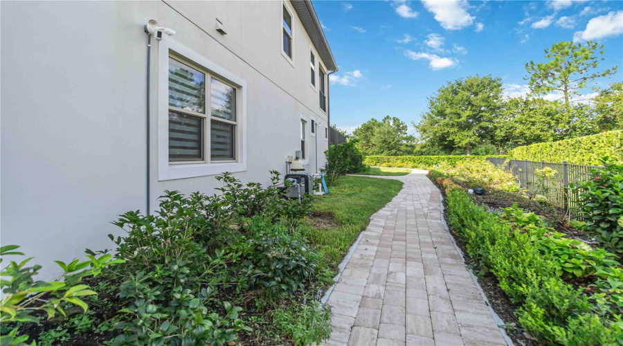 Right Side Walk