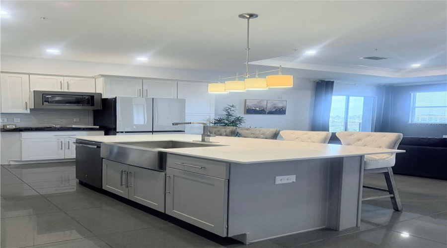 KISSIMMEE, Florida 34746, 4 Bedrooms Bedrooms, ,3 BathroomsBathrooms,Residential,For Sale,CLOCK TOWER,0,MFRO6321352