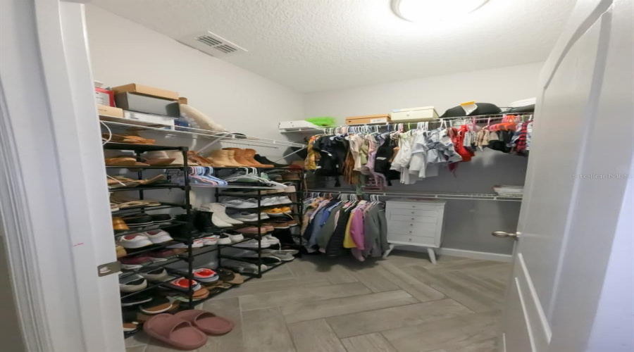 KISSIMMEE, Florida 34746, 4 Bedrooms Bedrooms, ,2 BathroomsBathrooms,Residential,For Sale,MARSHFIELD PRESERVE,0,MFRO6336042