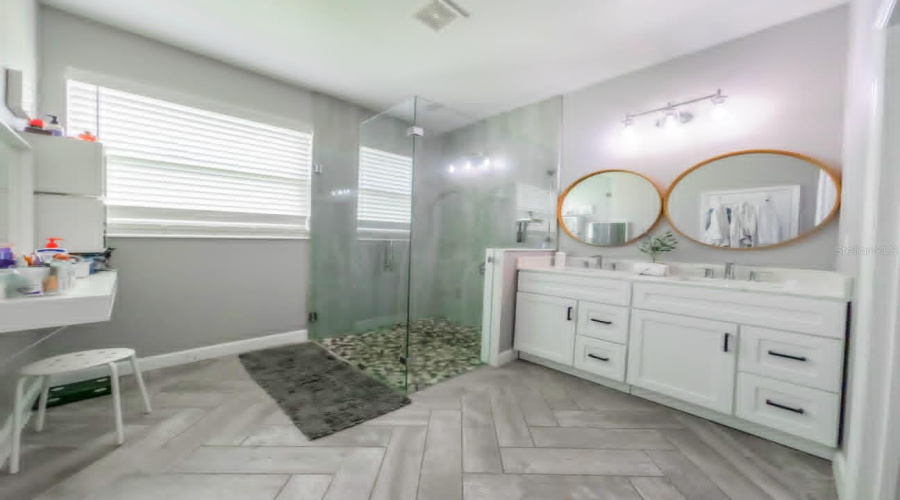 KISSIMMEE, Florida 34746, 4 Bedrooms Bedrooms, ,2 BathroomsBathrooms,Residential,For Sale,MARSHFIELD PRESERVE,0,MFRO6336042