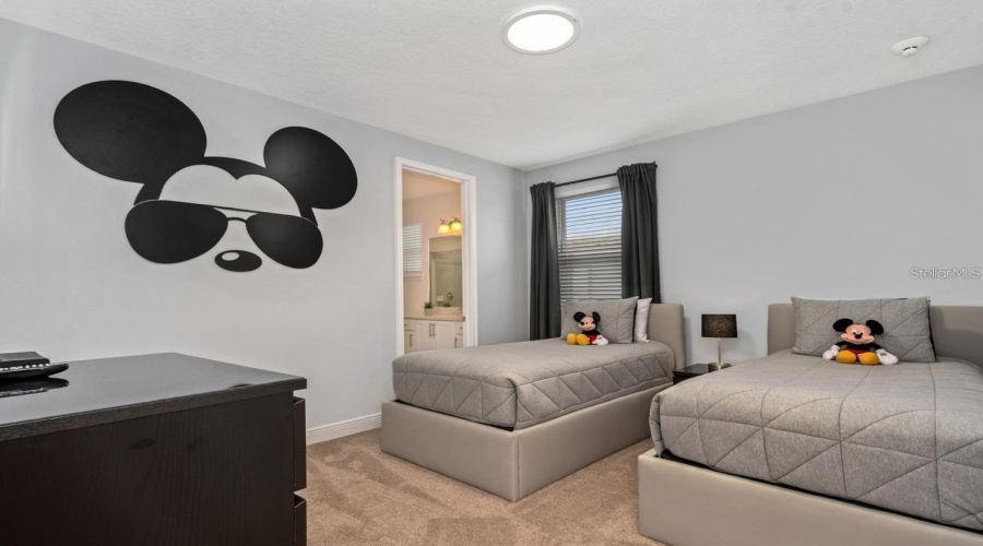 KISSIMMEE, Florida 34747, 8 Bedrooms Bedrooms, ,8 BathroomsBathrooms,Residential,For Sale,FAIRFAX,0,MFRO6338523