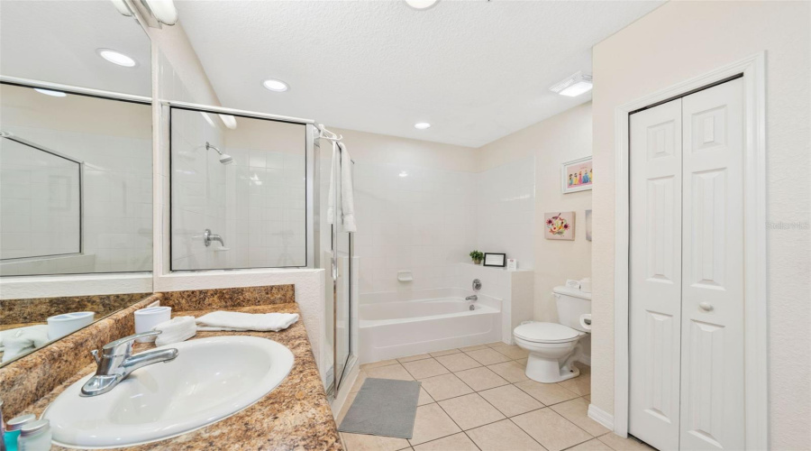 KISSIMMEE, Florida 34747, 3 Bedrooms Bedrooms, ,2 BathroomsBathrooms,Residential,For Sale,TREASURE TROVE,0,MFRO6336868