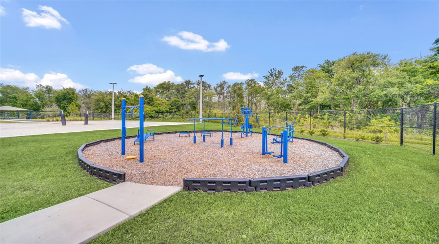 KISSIMMEE, Florida 34746, 3 Bedrooms Bedrooms, ,2 BathroomsBathrooms,Residential,For Sale,BIRNHAM WOOD,0,MFRO6319135