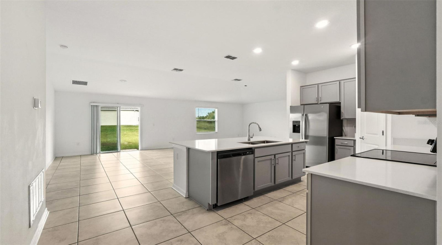 KISSIMMEE, Florida 34746, 3 Bedrooms Bedrooms, ,2 BathroomsBathrooms,Residential,For Sale,BIRNHAM WOOD,0,MFRO6319135
