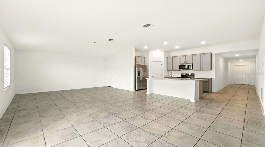 KISSIMMEE, Florida 34746, 3 Bedrooms Bedrooms, ,2 BathroomsBathrooms,Residential,For Sale,BIRNHAM WOOD,0,MFRO6319135