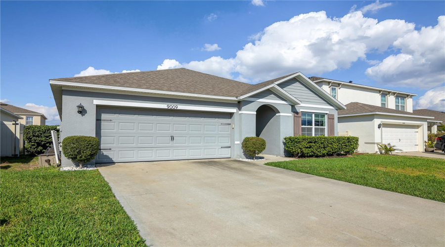 KISSIMMEE, Florida 34747, 3 Bedrooms Bedrooms, ,2 BathroomsBathrooms,Residential,For Sale,PINALES,0,MFRS5120775