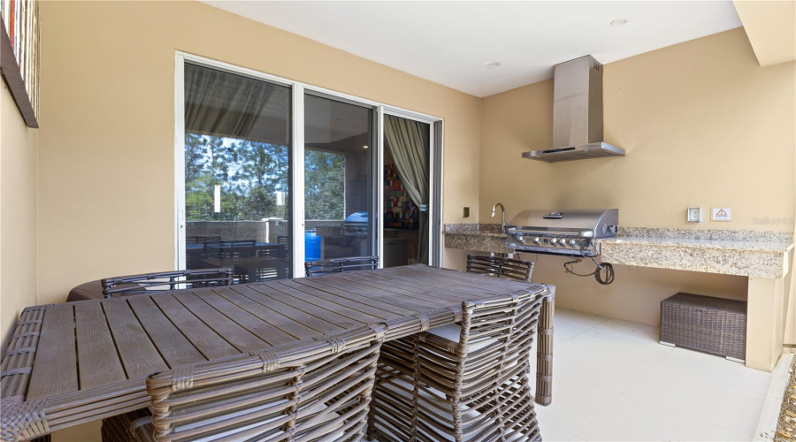KISSIMMEE, Florida 34747, 4 Bedrooms Bedrooms, ,4 BathroomsBathrooms,Residential,For Sale,BRASILIA,0,MFRO6313607