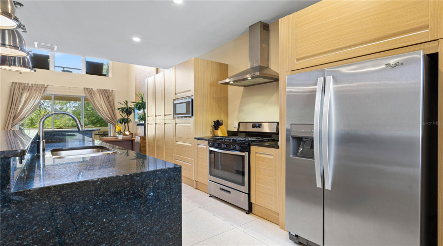KISSIMMEE, Florida 34747, 4 Bedrooms Bedrooms, ,4 BathroomsBathrooms,Residential,For Sale,BRASILIA,0,MFRO6313607
