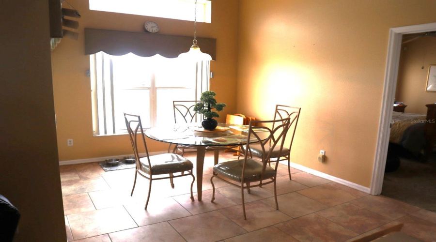 DAVENPORT, Florida 33897, 4 Bedrooms Bedrooms, ,3 BathroomsBathrooms,Residential,For Sale,LOCKBREEZE DR,0,MFRO6337459