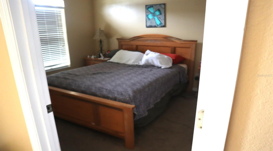 DAVENPORT, Florida 33897, 4 Bedrooms Bedrooms, ,3 BathroomsBathrooms,Residential,For Sale,LOCKBREEZE DR,0,MFRO6337459