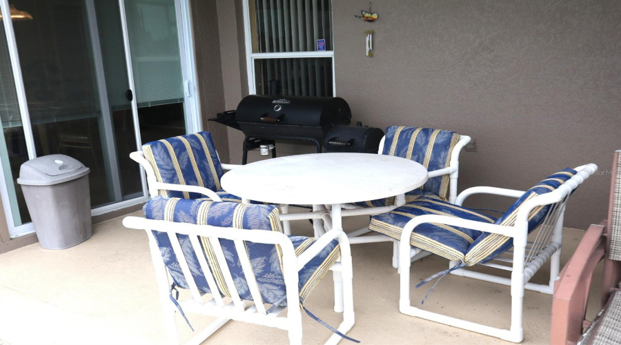 DAVENPORT, Florida 33897, 4 Bedrooms Bedrooms, ,3 BathroomsBathrooms,Residential,For Sale,LOCKBREEZE DR,0,MFRO6337459