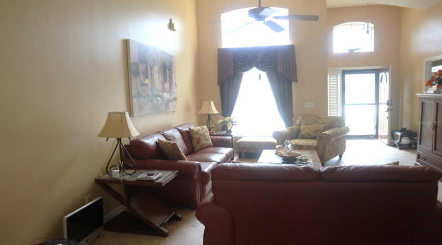 DAVENPORT, Florida 33897, 4 Bedrooms Bedrooms, ,3 BathroomsBathrooms,Residential,For Sale,LOCKBREEZE DR,0,MFRO6337459
