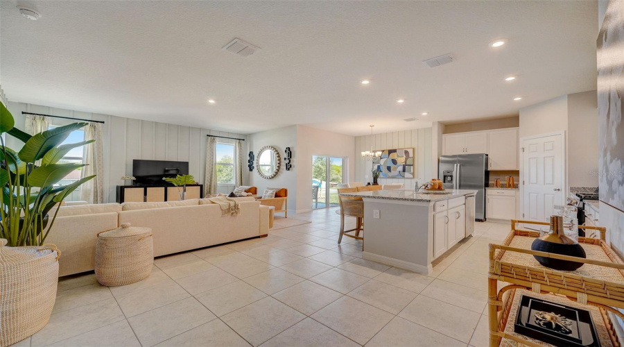 DAVENPORT, Florida 33837, 4 Bedrooms Bedrooms, ,2 BathroomsBathrooms,Residential,For Sale,ALTITUDE,0,MFRO6330395