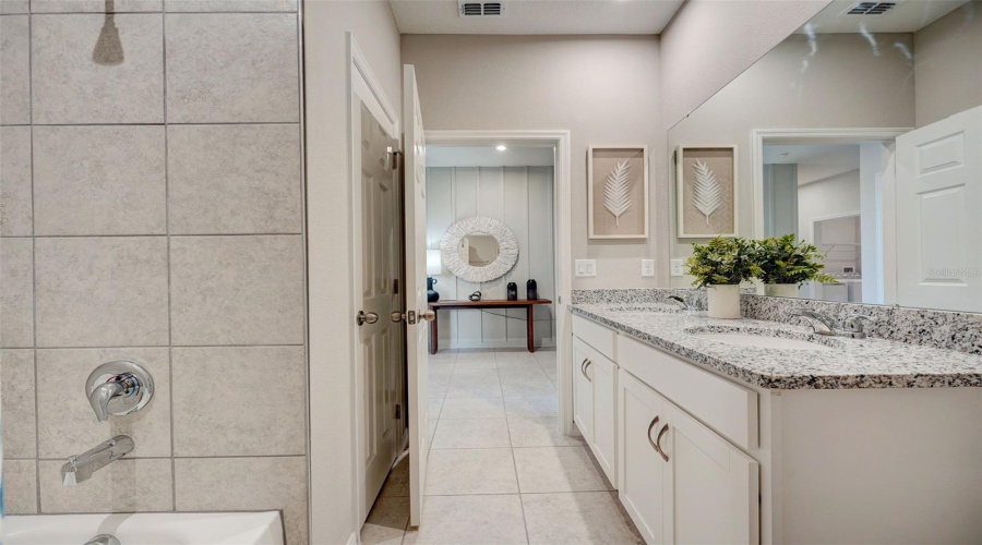 DAVENPORT, Florida 33837, 4 Bedrooms Bedrooms, ,2 BathroomsBathrooms,Residential,For Sale,ALTITUDE,0,MFRO6330395